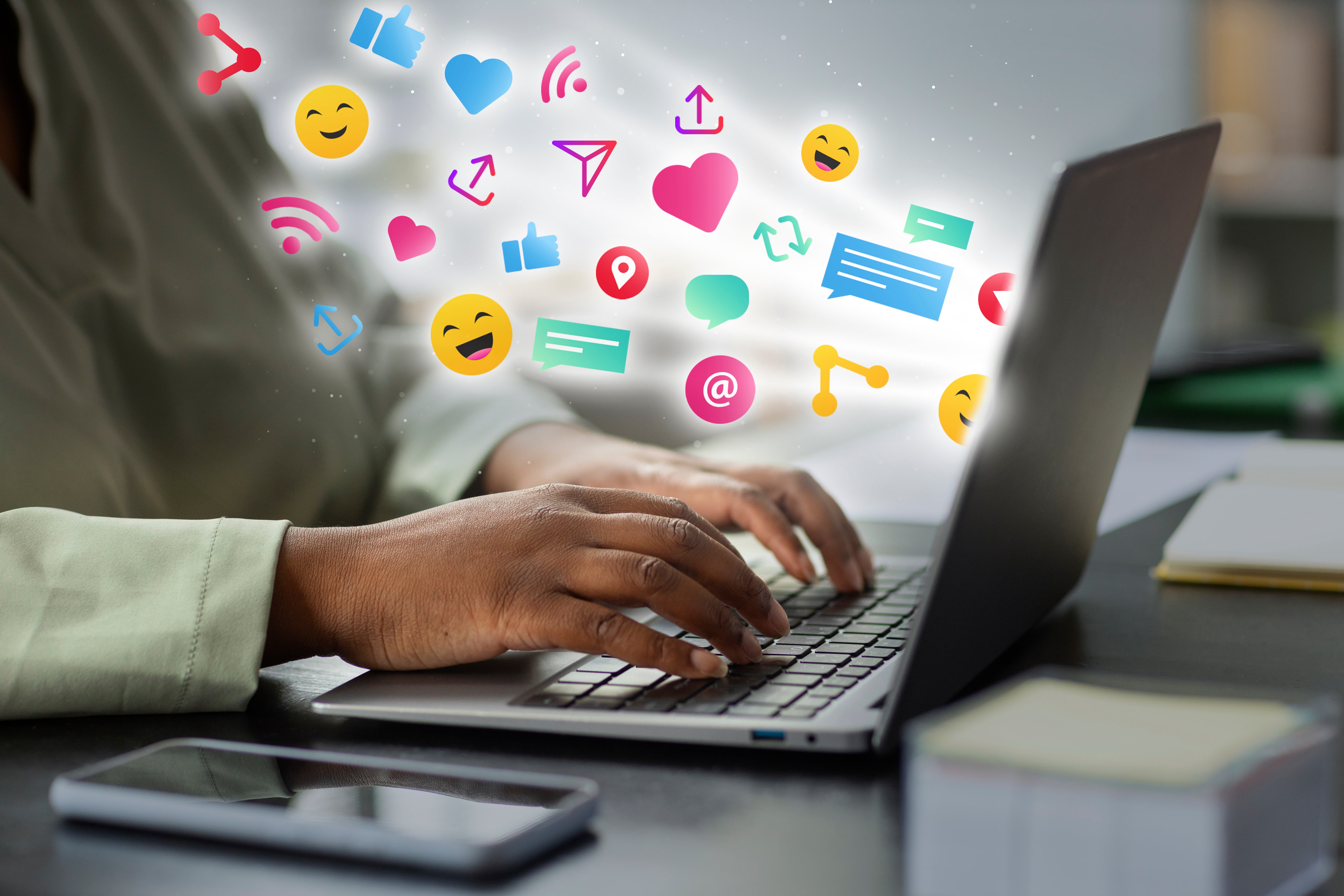 Social Media Advertising Services in Nashik and Malegaon - Facebook, Instagram, LinkedIn Ads